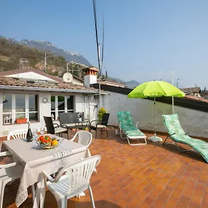 Angela -terrace & Beautiful View - Happy Ferienhaus Toscolano-Maderno